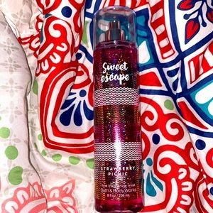 Sweet escape strawberry picnic mist spray- bath and body works